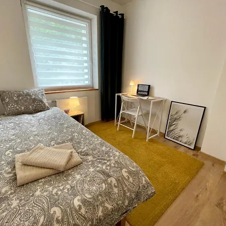 Noti Z Parkingiem Гдыня